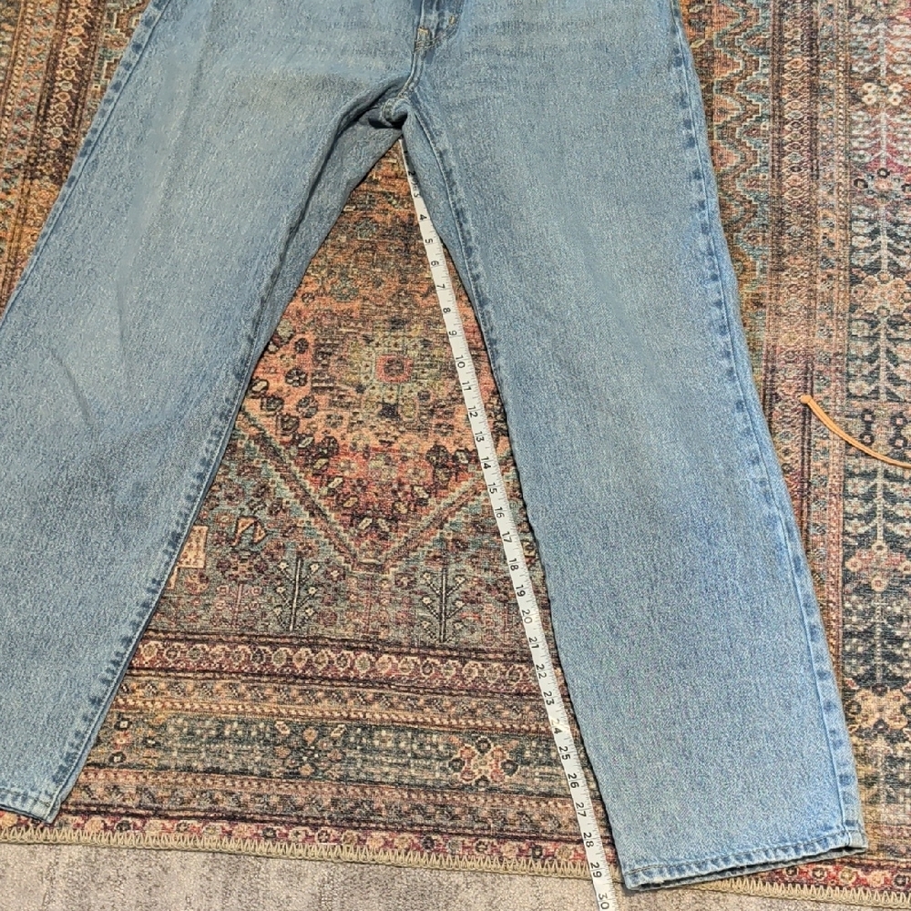 Levi's Classic Blue Jeans - Picture 5 of 7